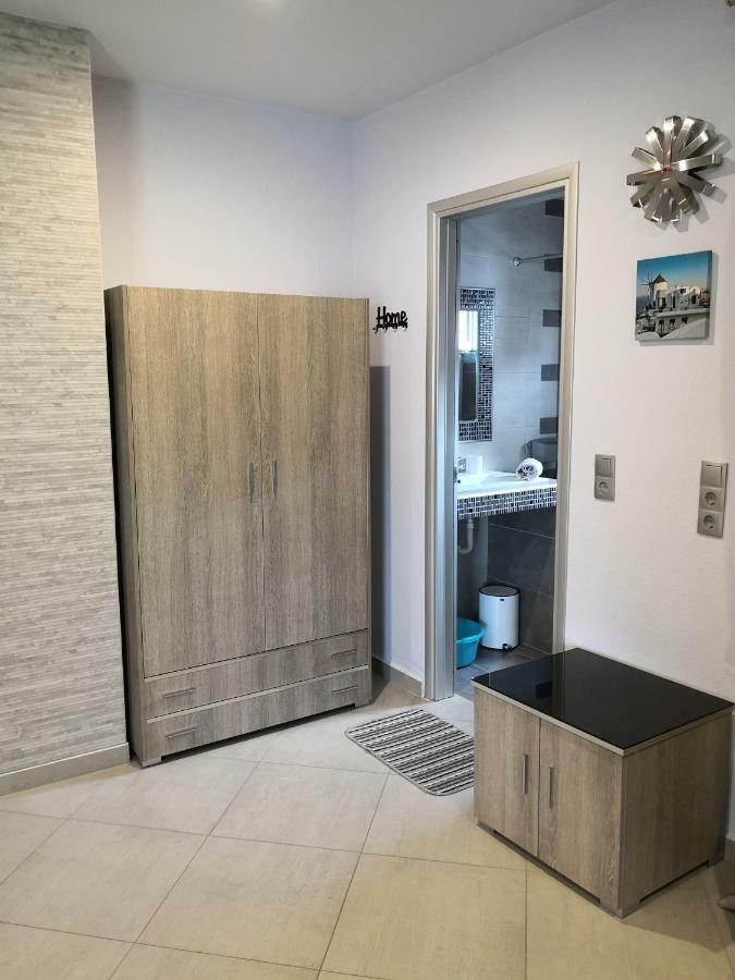 Aimilias Family Apartments Vrasná Eksteriør billede